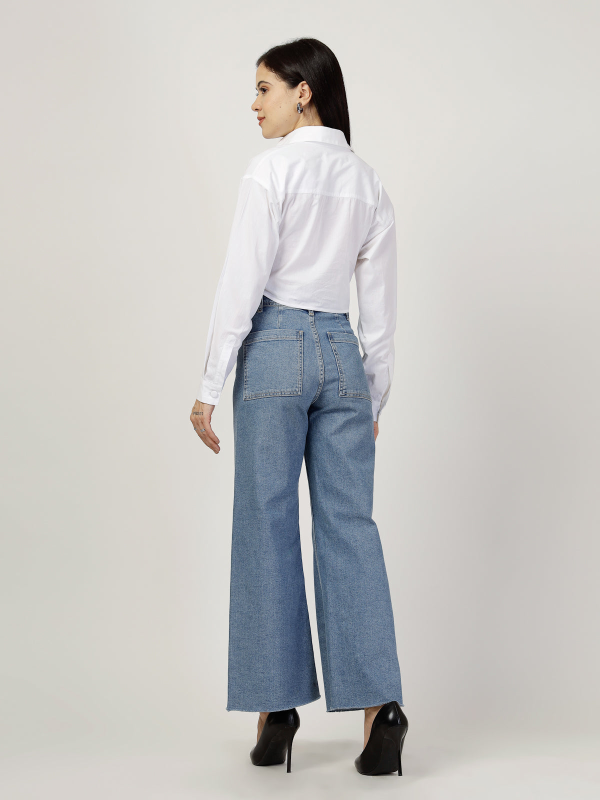 COMMAND CROP SHIRT -  WHITE