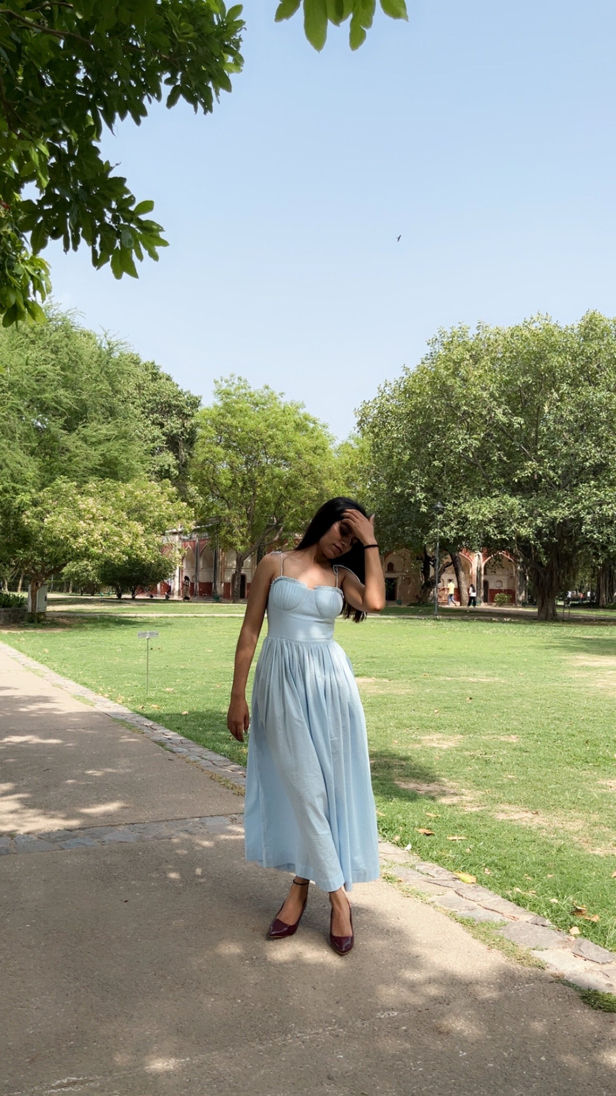 ELARA MAXI DRESS