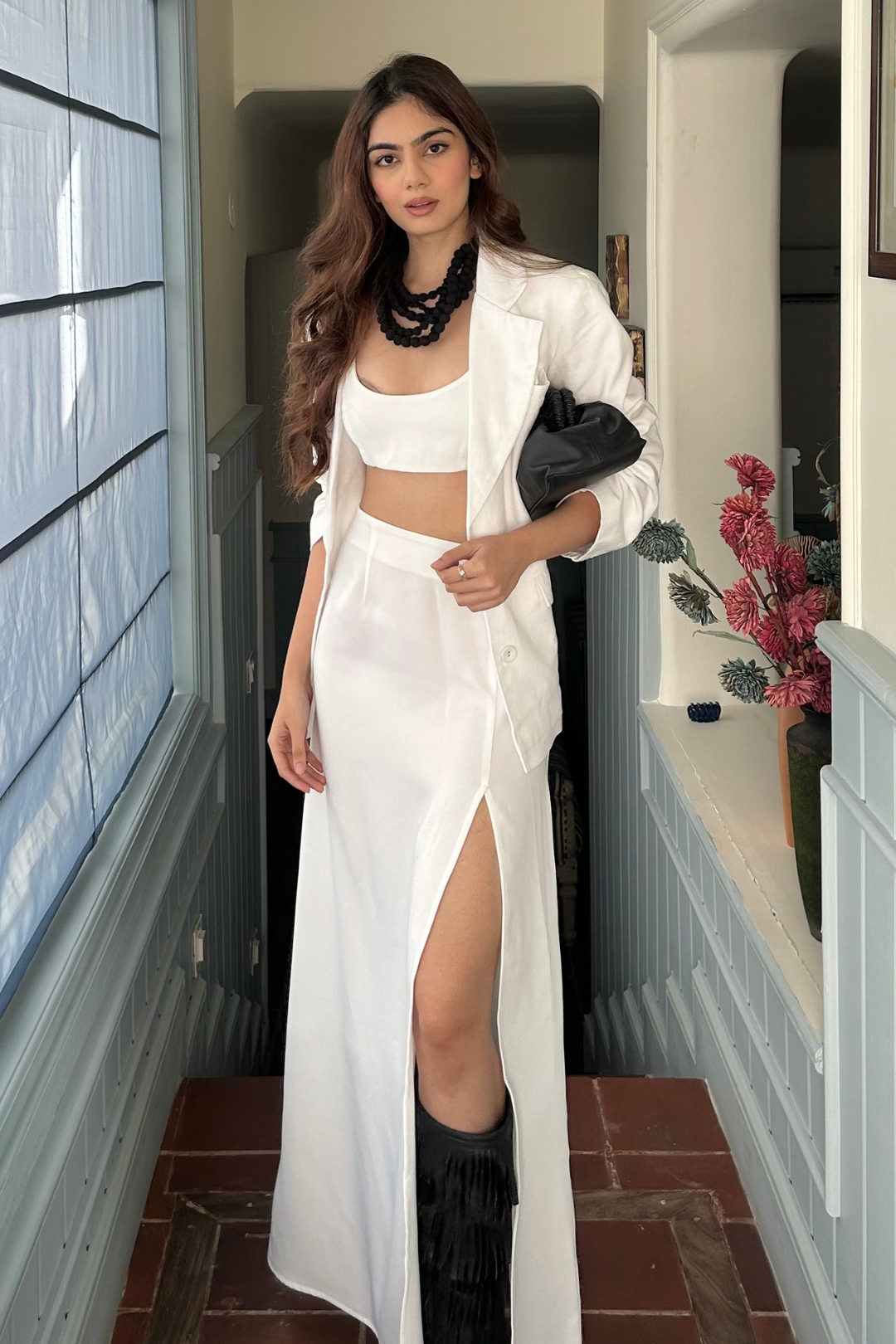 DOVE_SET_VIDDHI_GIRI.png