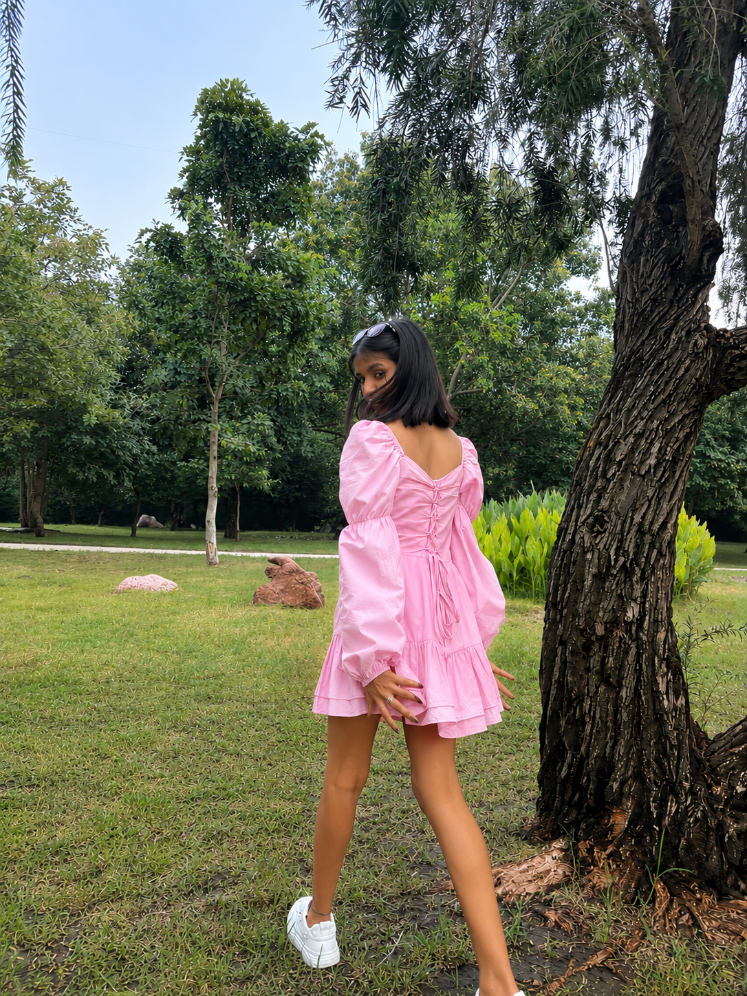PINK TIERED MINI DRESS WITH PUFF SLEEVES