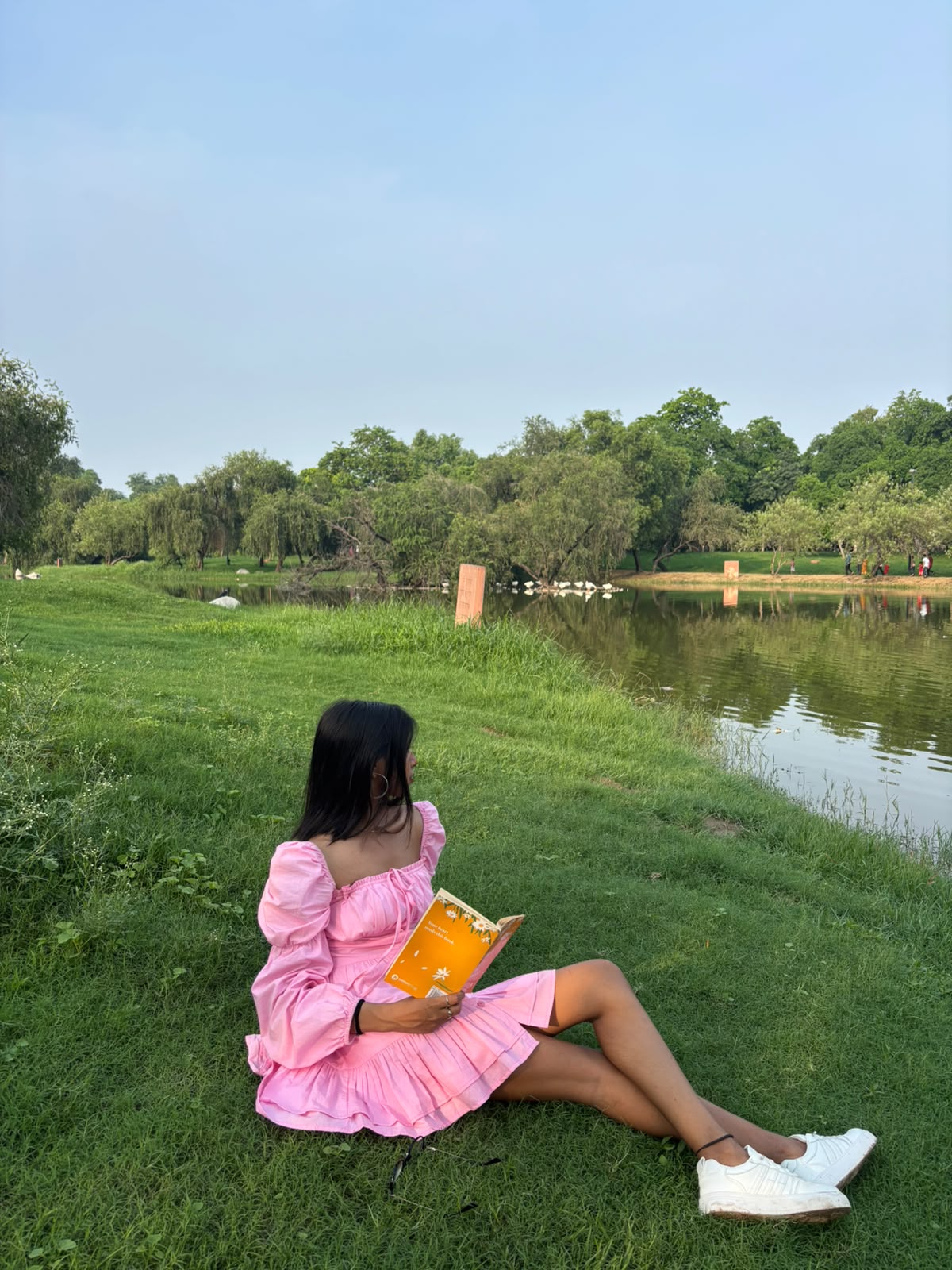 PINK TIERED MINI DRESS WITH PUFF SLEEVES